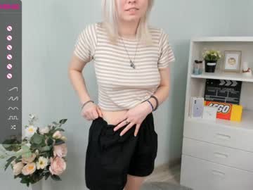 love girl _naked_heart_ image #2652802