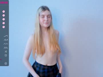 love girl hwella image #2615774