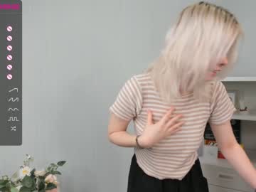 love girl _naked_heart_ image #2652799