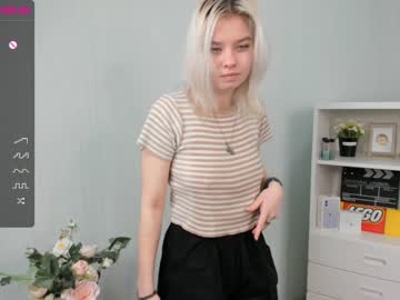 love girl _naked_heart_ image #2652796