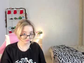 love girl pringlesgirl image #2666537