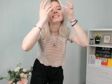 love girl _naked_heart_ image #2652792