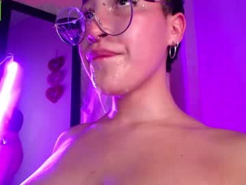 little_cherryy_ I love cam