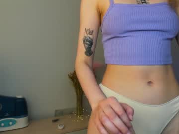 love girl _hornybutlonely_ image #2630644