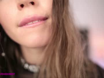 love girl shy_jane image #753995