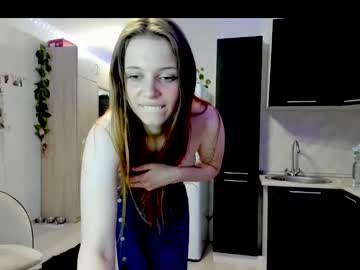 molly_kisskiss I love cam